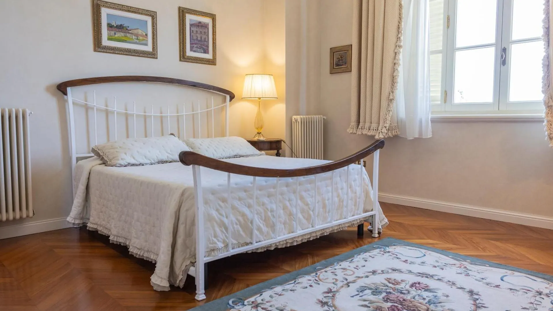 Villa Rinaldi Montespertoli 0*,  Italia